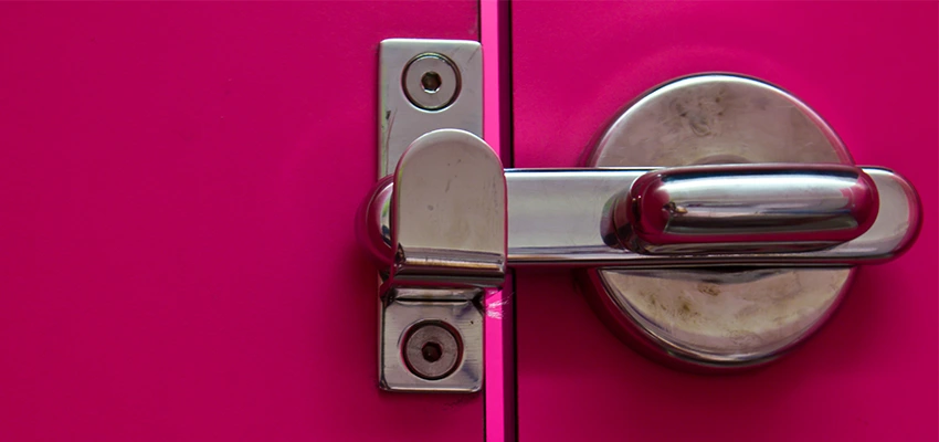 Childproof Gate Lock in Carson, California