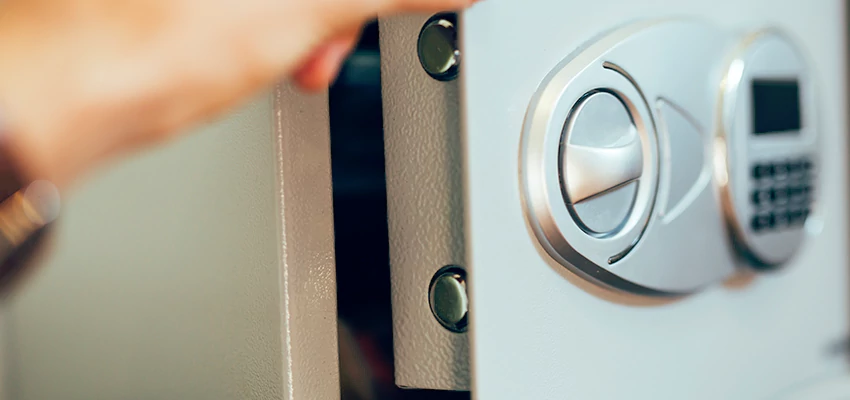 Fingerprint Safe Openers in Carson, CA